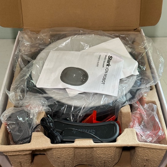 Shark AV753 ION Robot Vacuum, Tri-Brush System, Wifi Connected - Picture 3 of 4